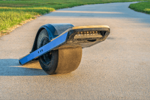 One-wheeled Skateboard