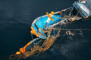 Sacramento sinking boat after a boating accident